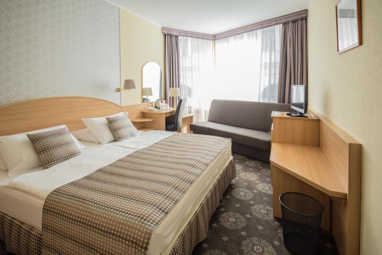 Chambre Double ou Lits Jumeaux avec Lit d'Appoint