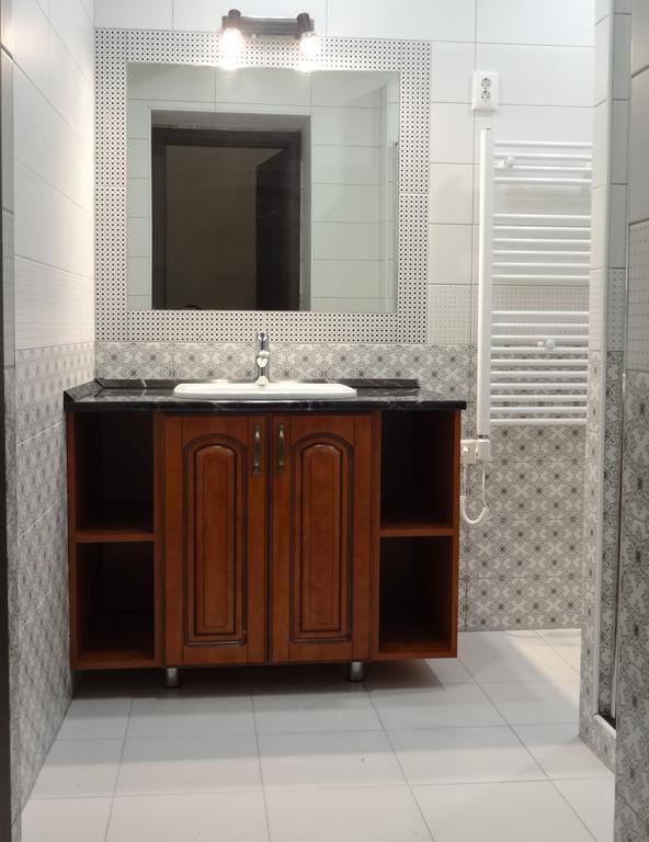 Deluxe Two-Bedroom Apartment