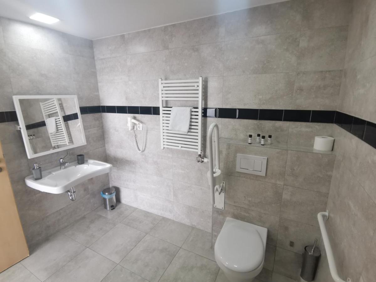 Twin Room Disability Access