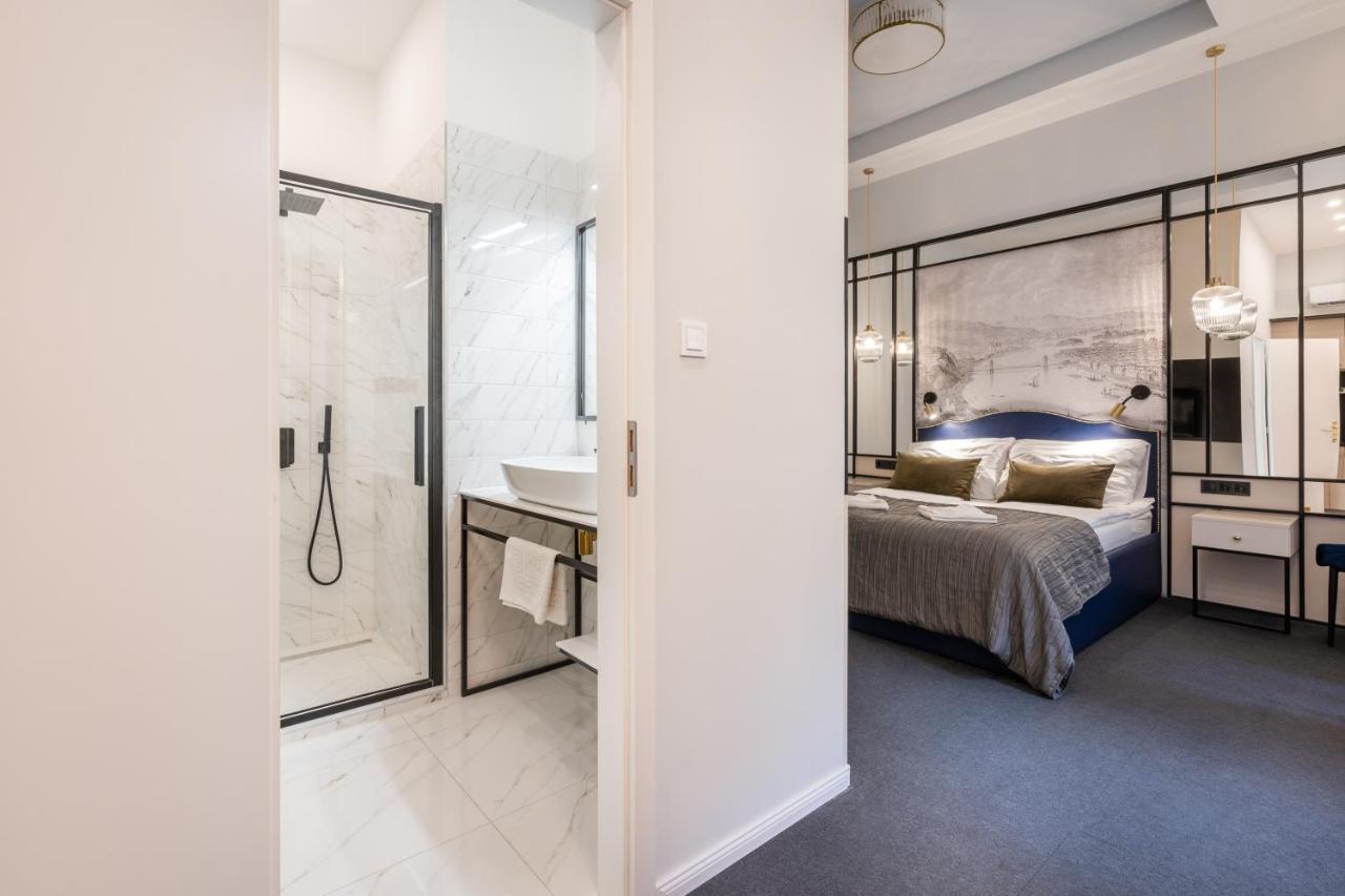 Deluxe Double Room Extra Bed