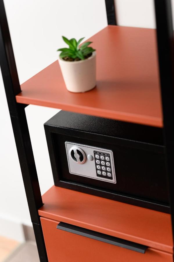 Deluxe Two-Bedroom Apartment terrace,1656186237:JPEG