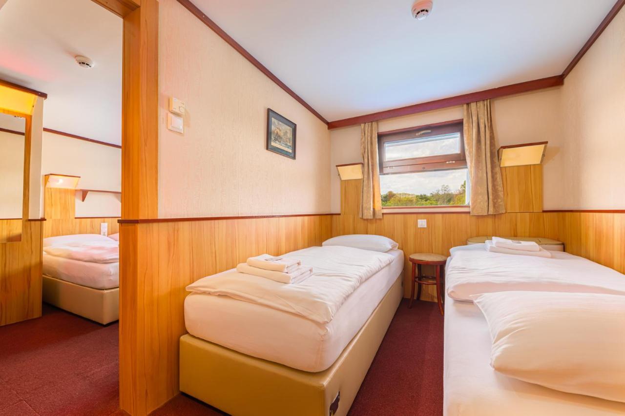 Standard Triple Cabin on Boat
