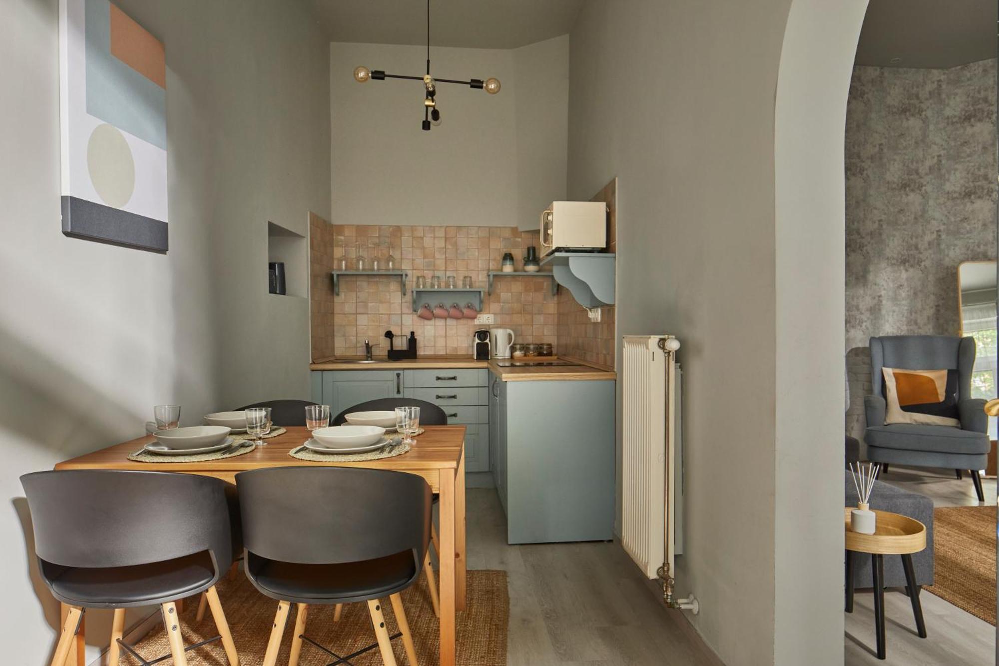 Deluxe Apartment