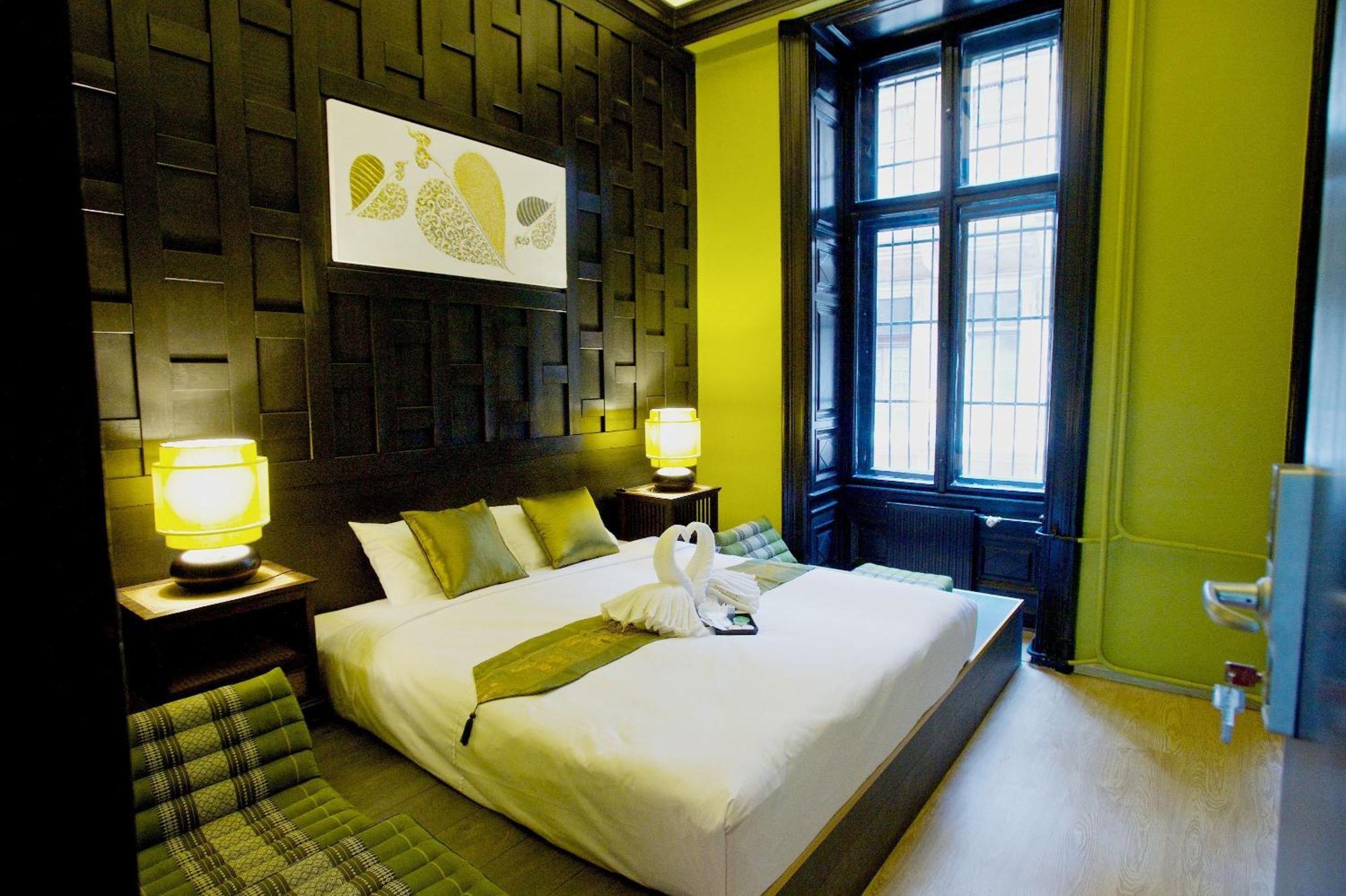 Superior Double or Twin Room City View