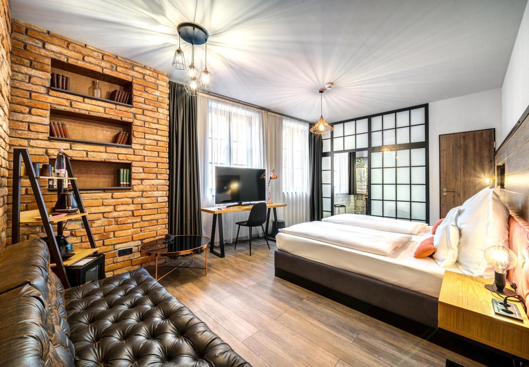 Quarto Triplo Deluxe com Banheira