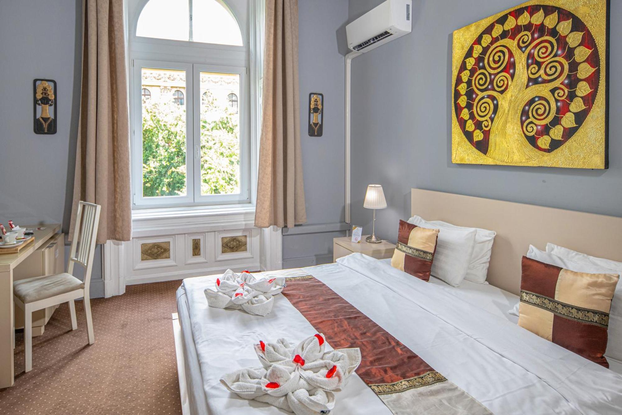 Superior Double or Twin Room City View