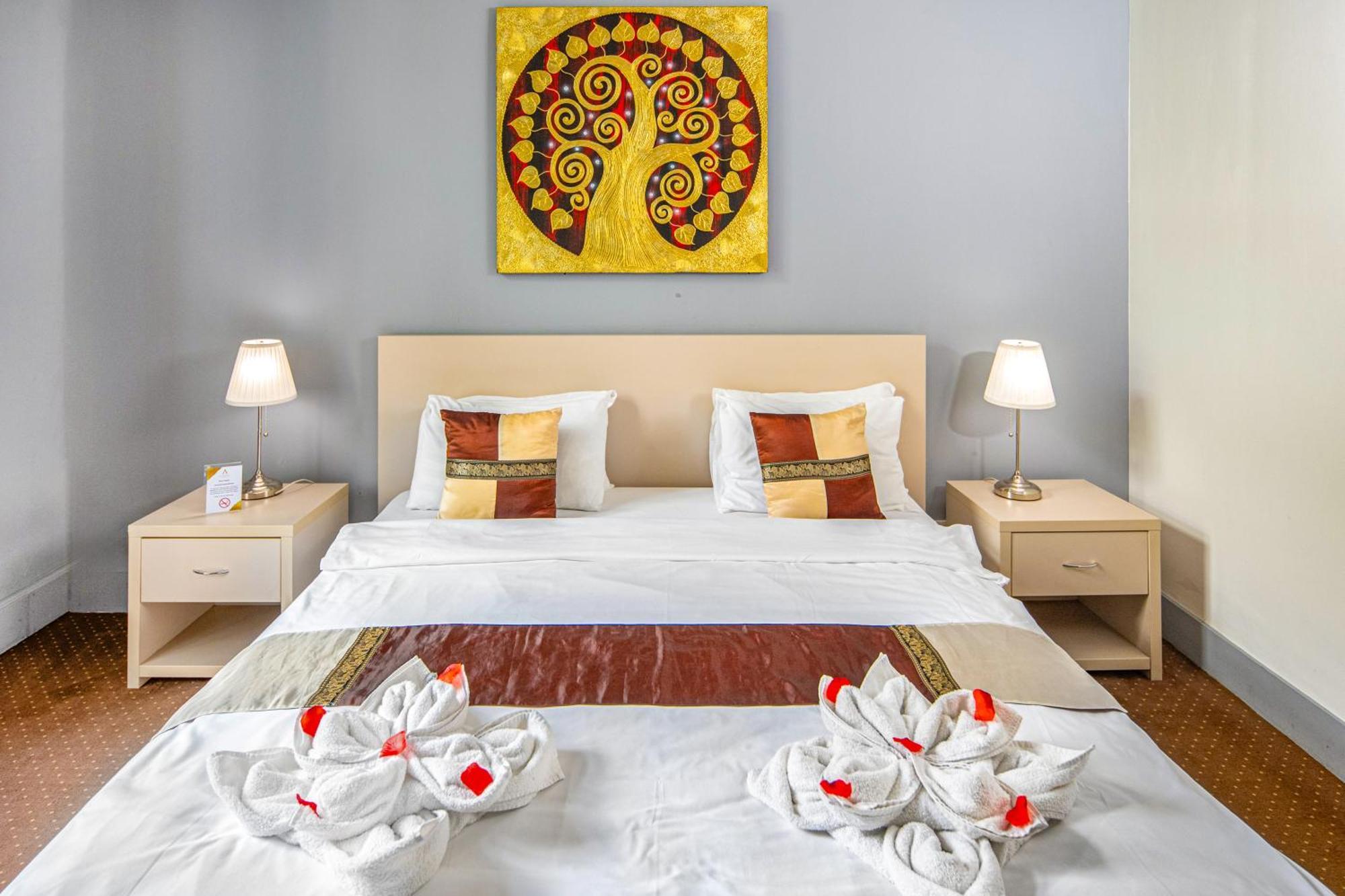 Superior Double or Twin Room City View