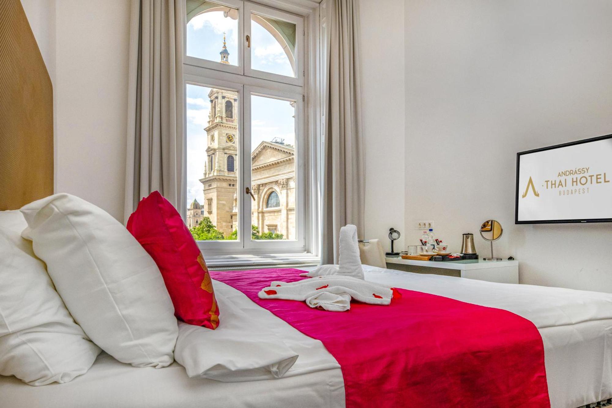 Superior Room Basilica View