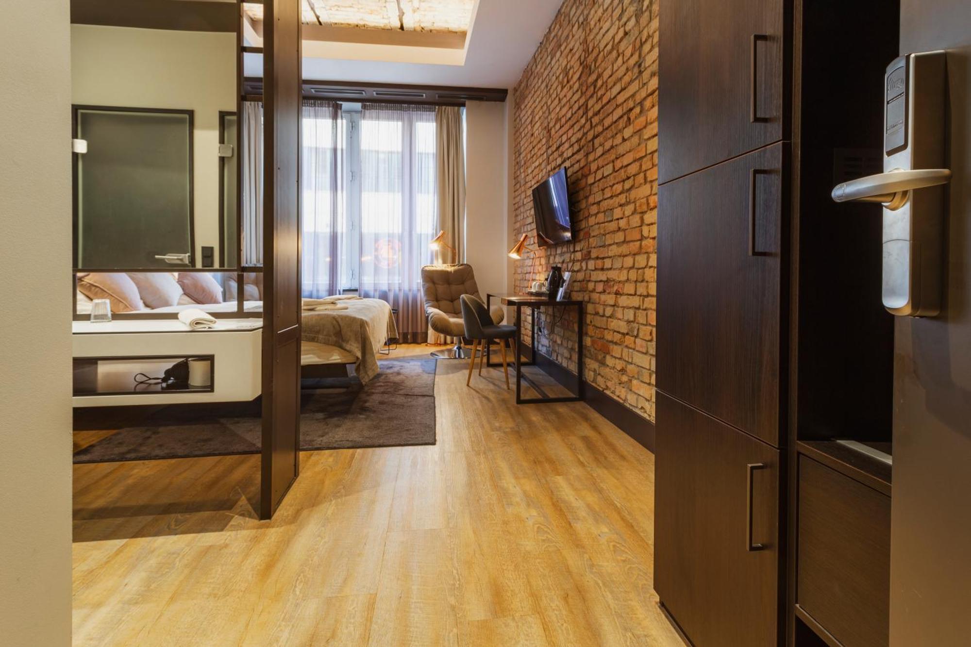 Loft Suite City View