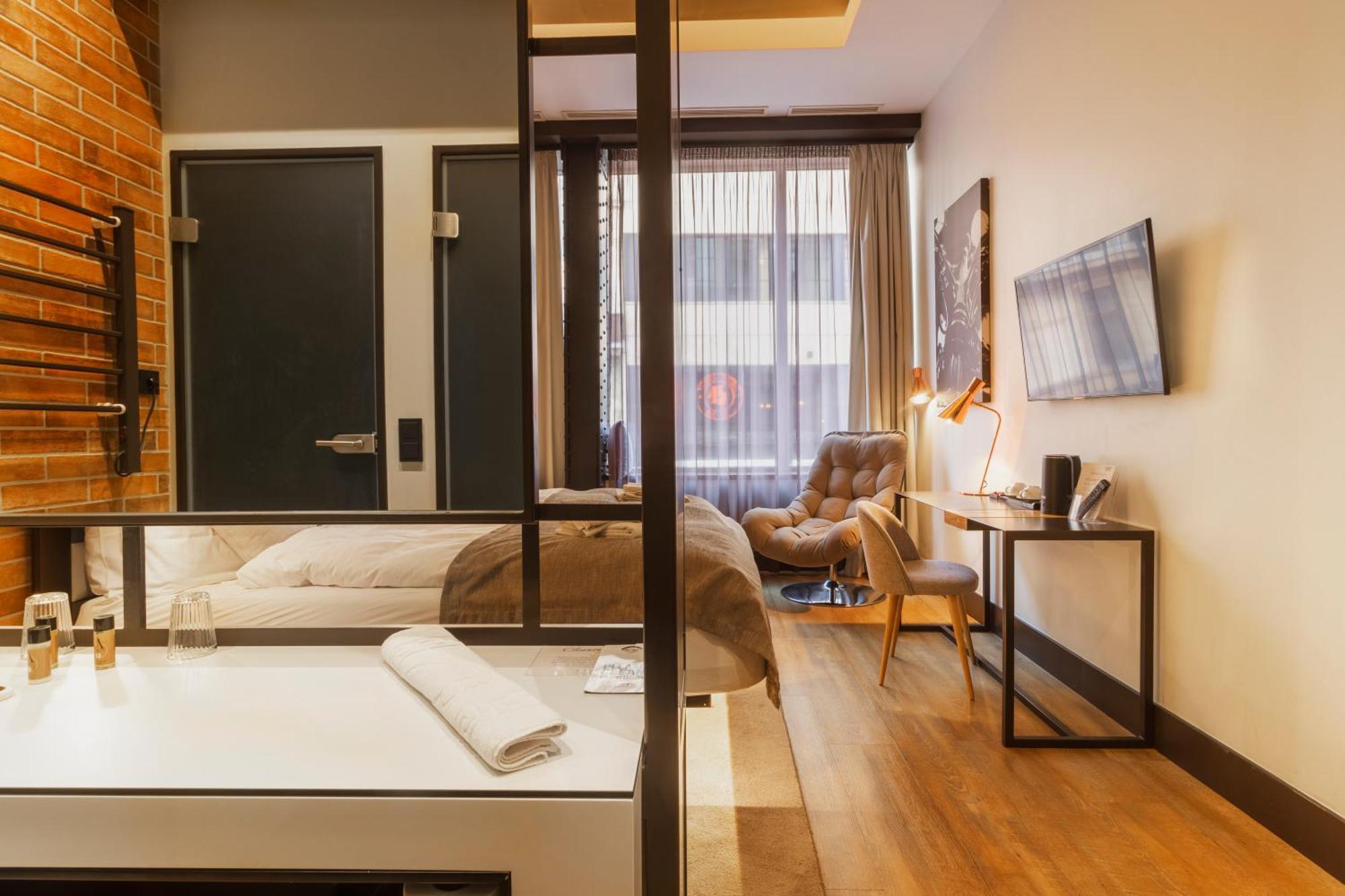 Loft Suite City View
