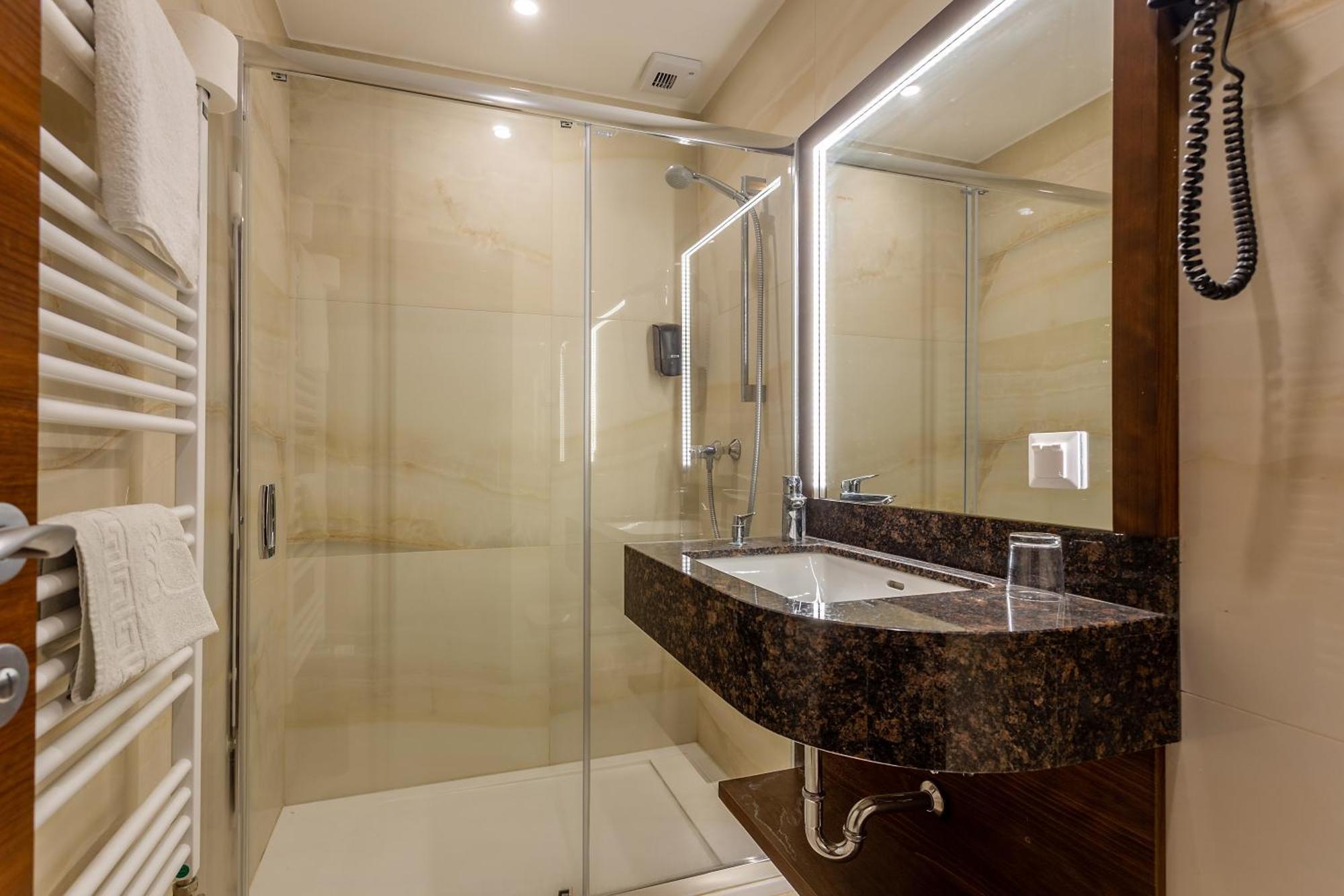 Premium Double Courtyard room,1636737246:JPEG