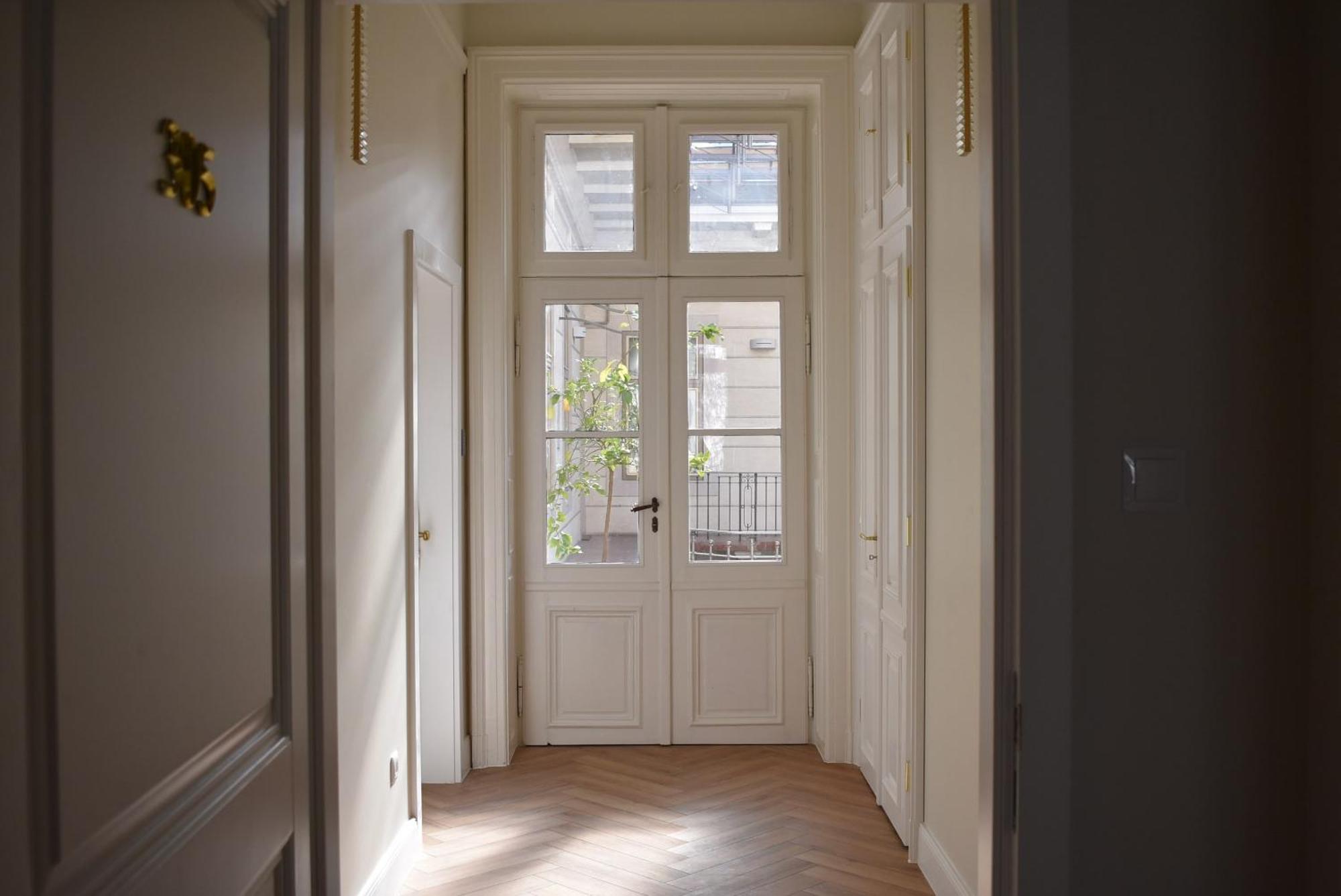 Heritage Sapphire Apartment