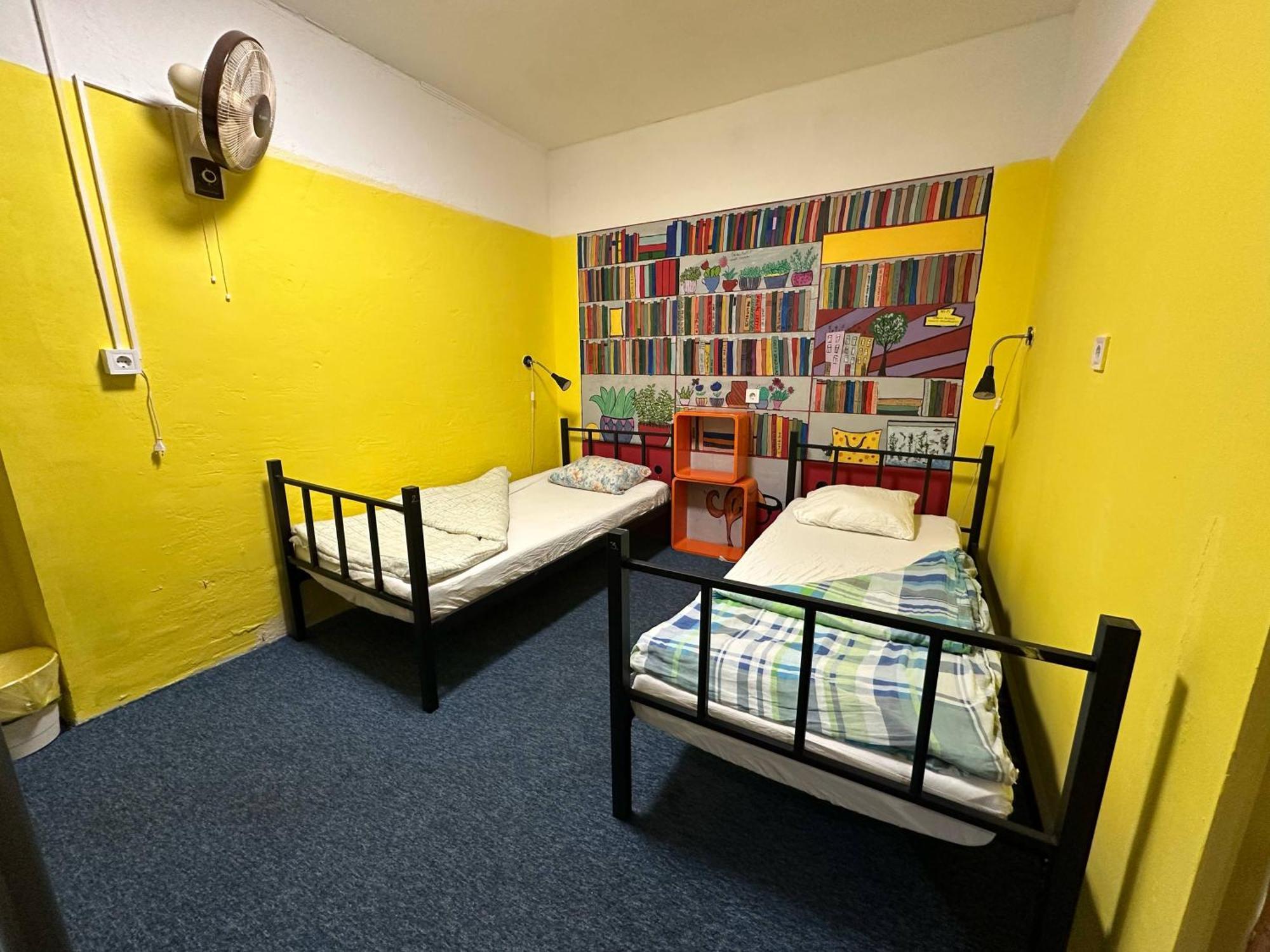 Bed 4-Bed Mixed Dormitory Room