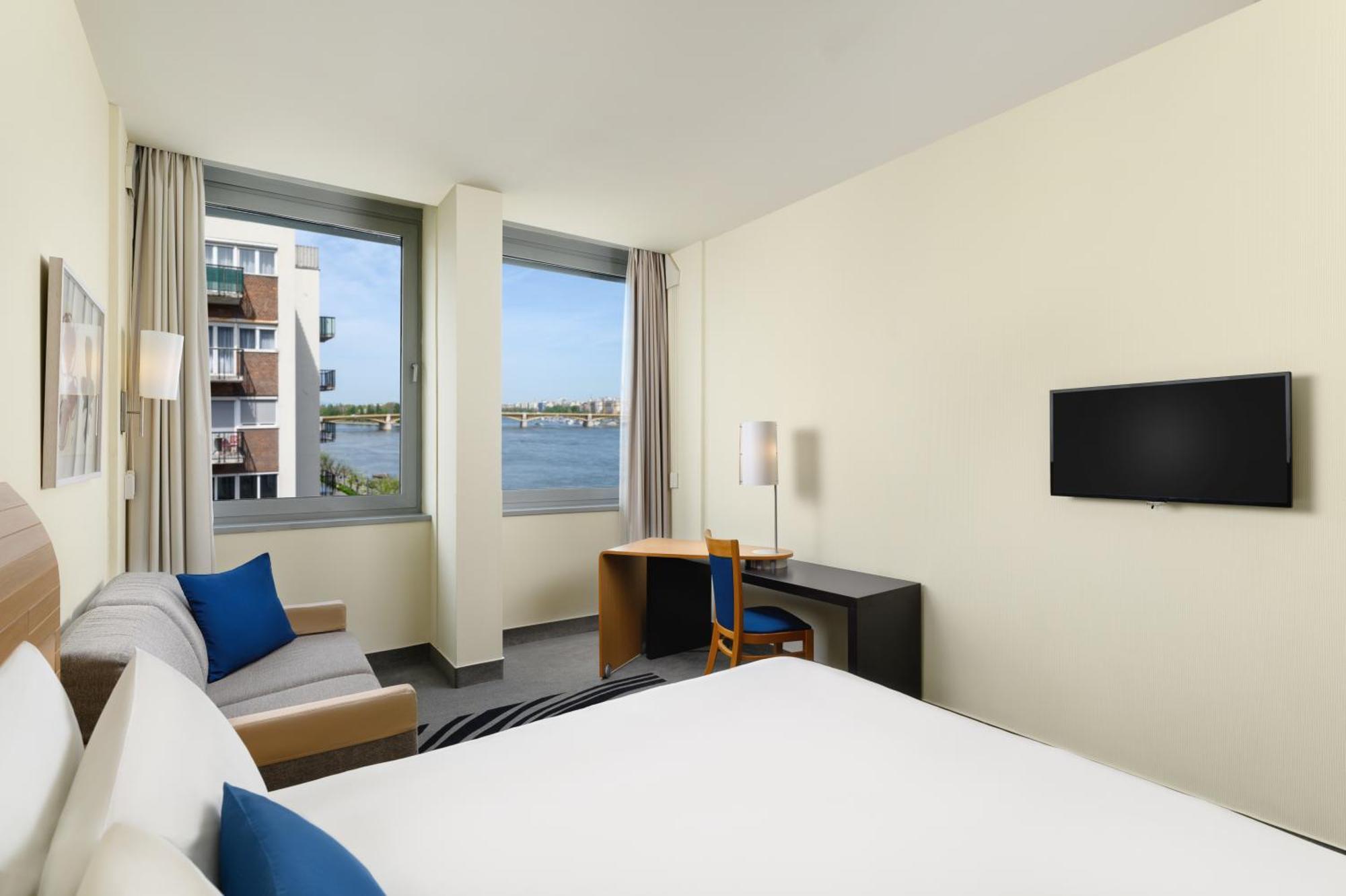 Executive Room with view to the Margaret Bridge,1704837412:JPEG