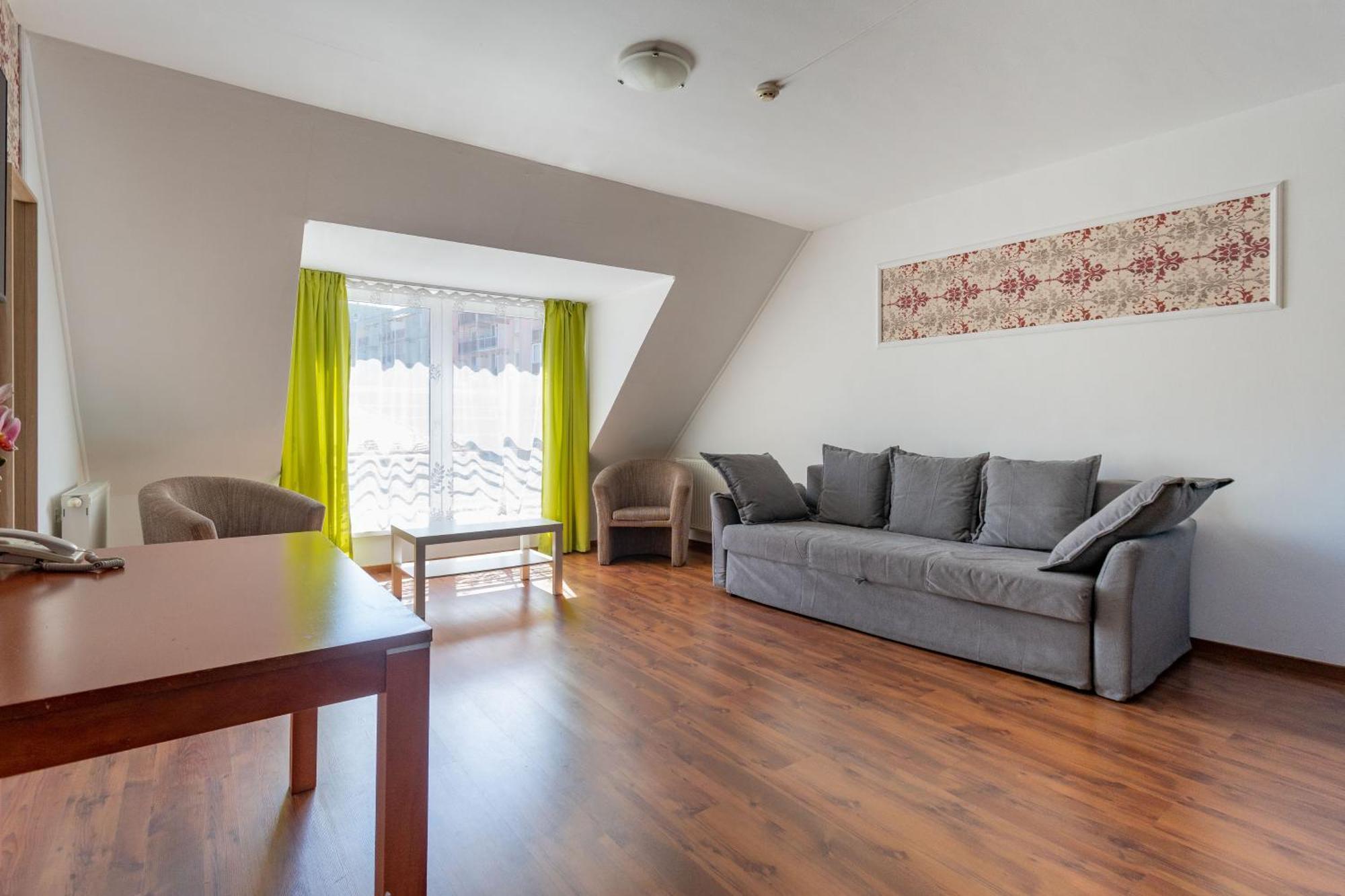 Deluxe Suite