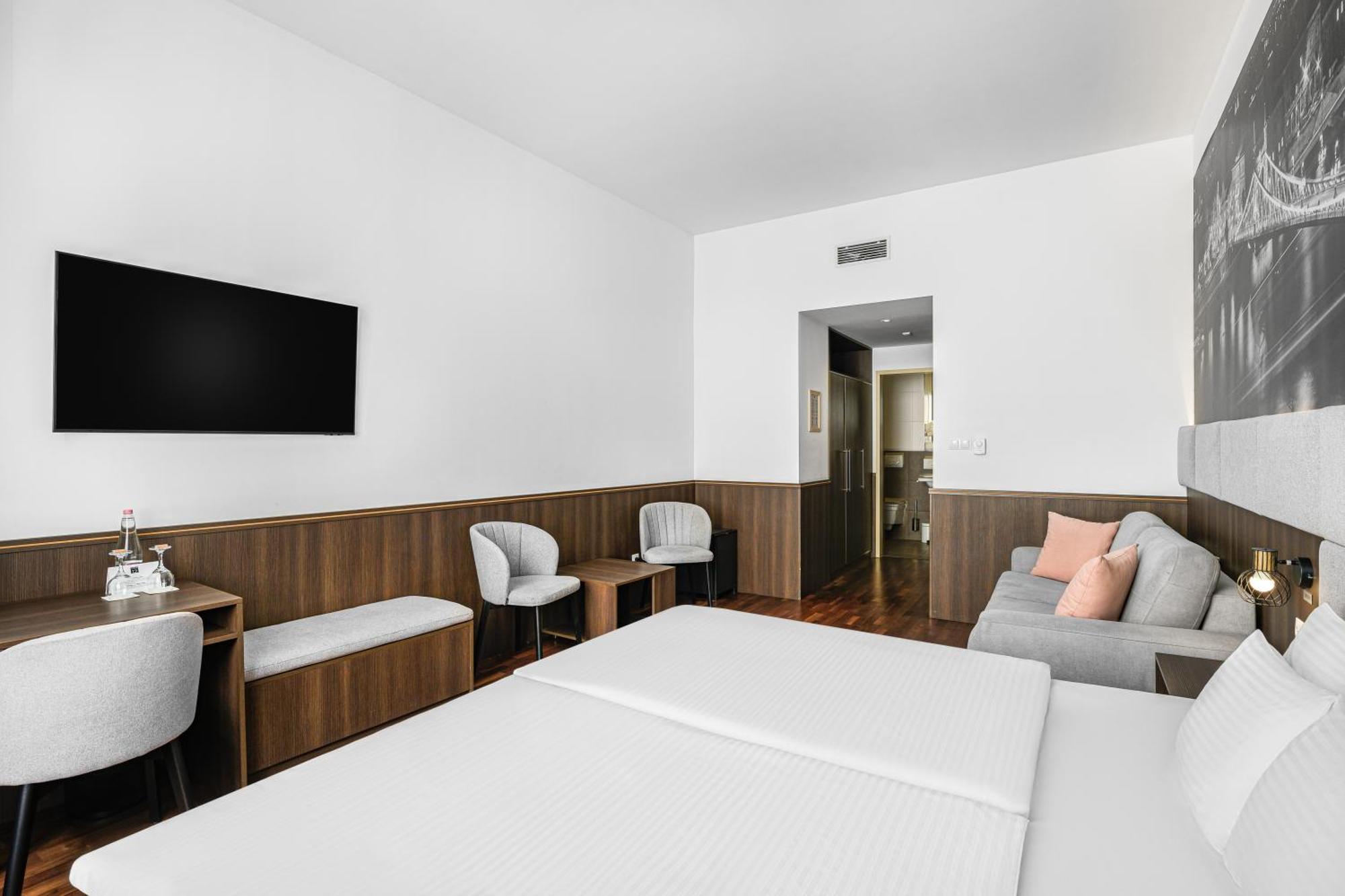 Superior Double Room Extra Bed