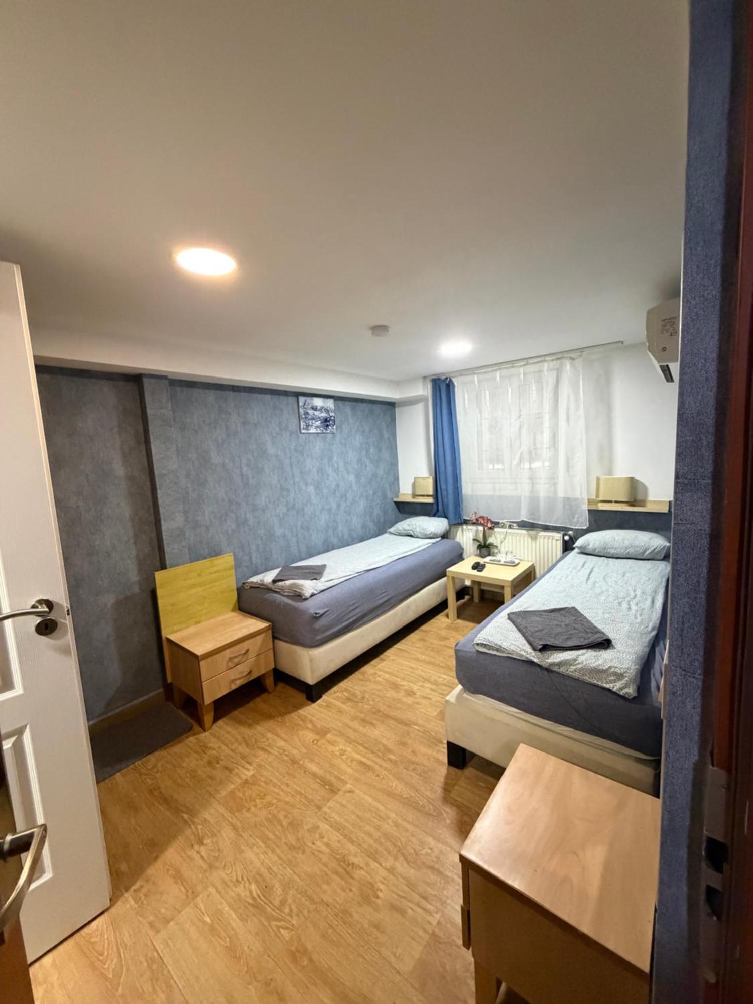 Double or Twin Room Private Bathroom