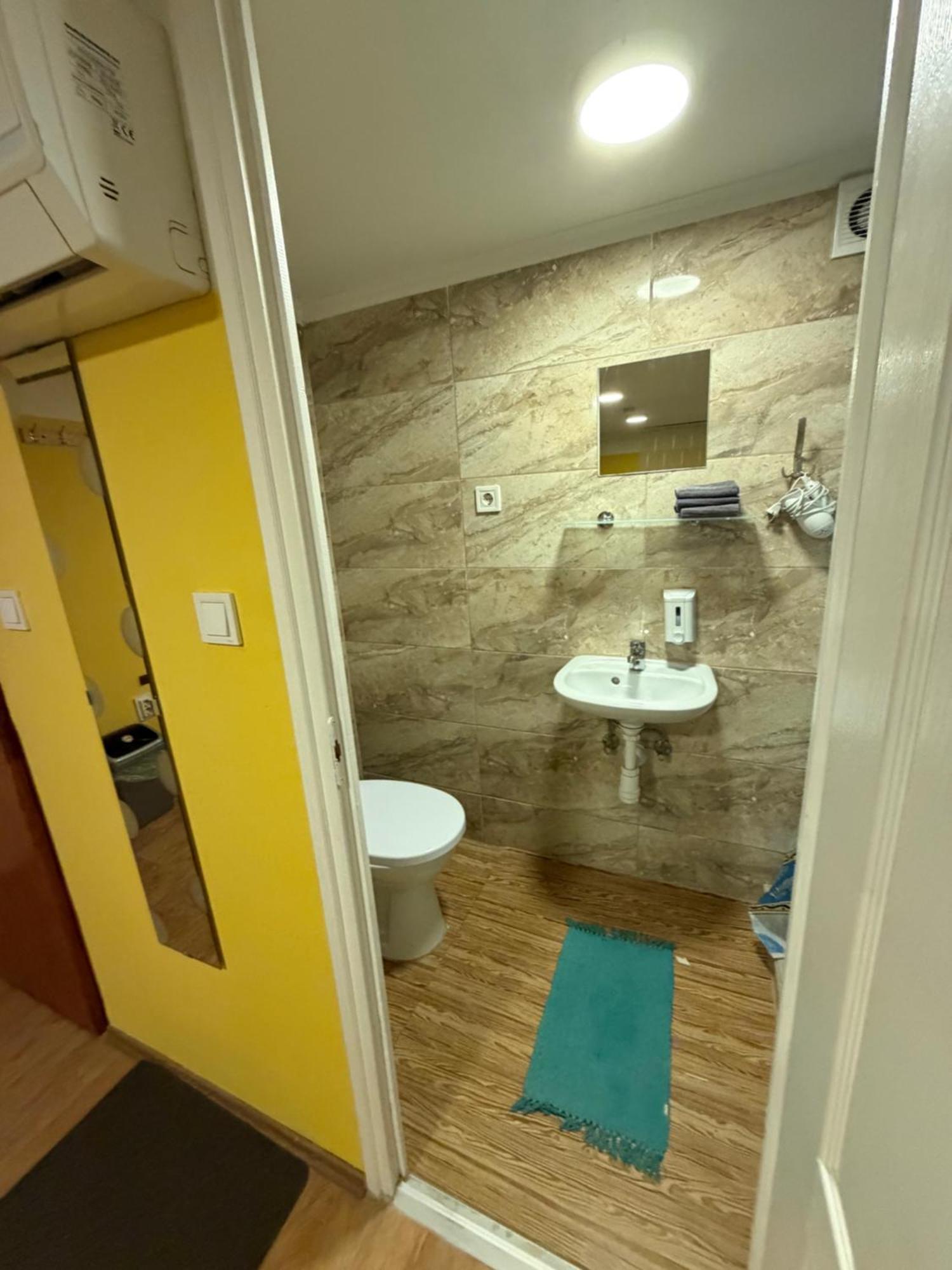 Triple Room Private Bathroom