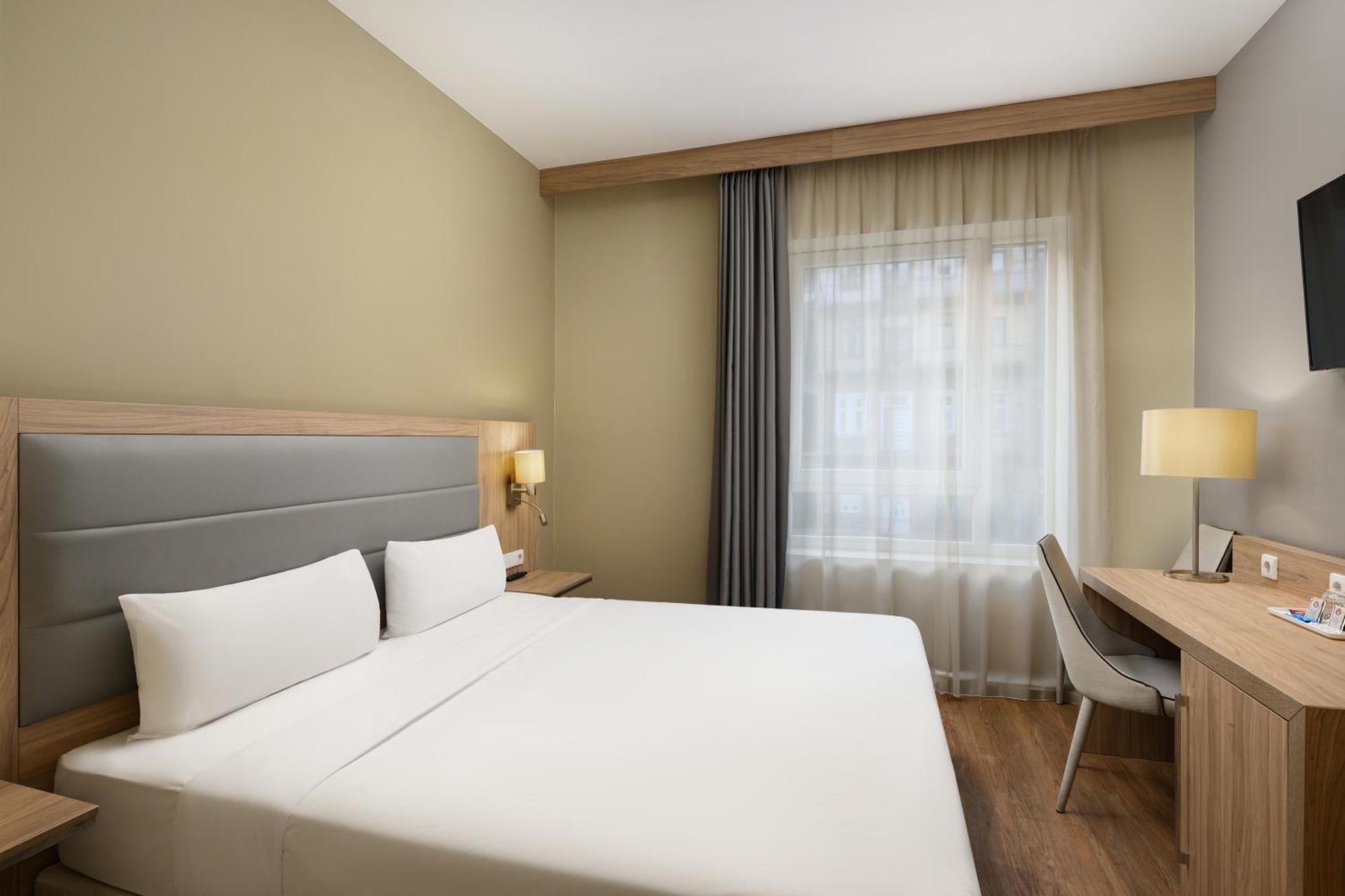 Superior Double or Twin Room,1765973870:JPEG