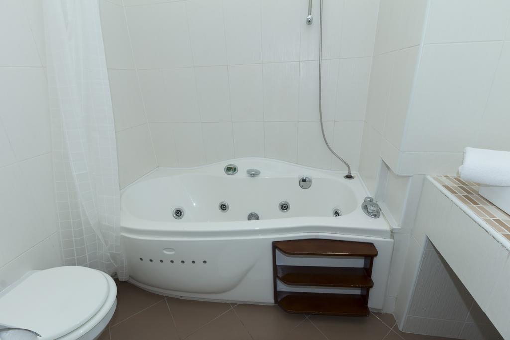 Standard Double Room with Bath