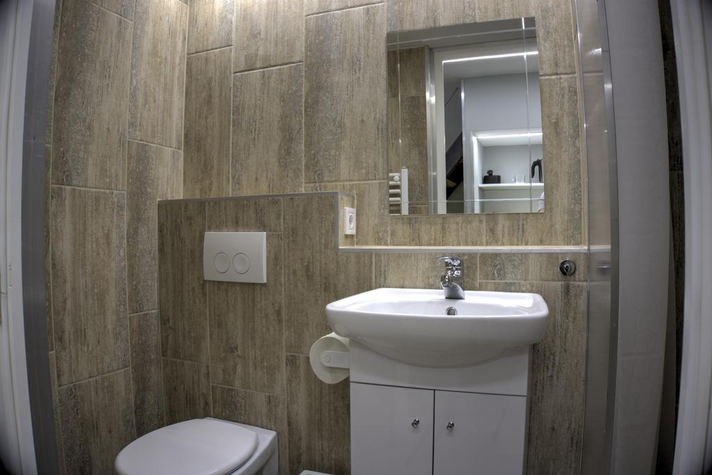 Apartamento com Chuveiro