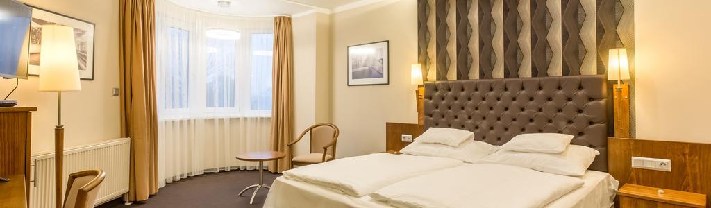 Premium Twin Room,370944994:JPEG