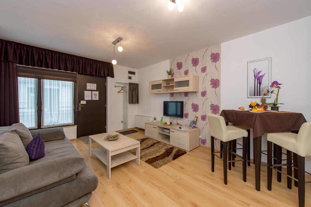 Superior Apartment
