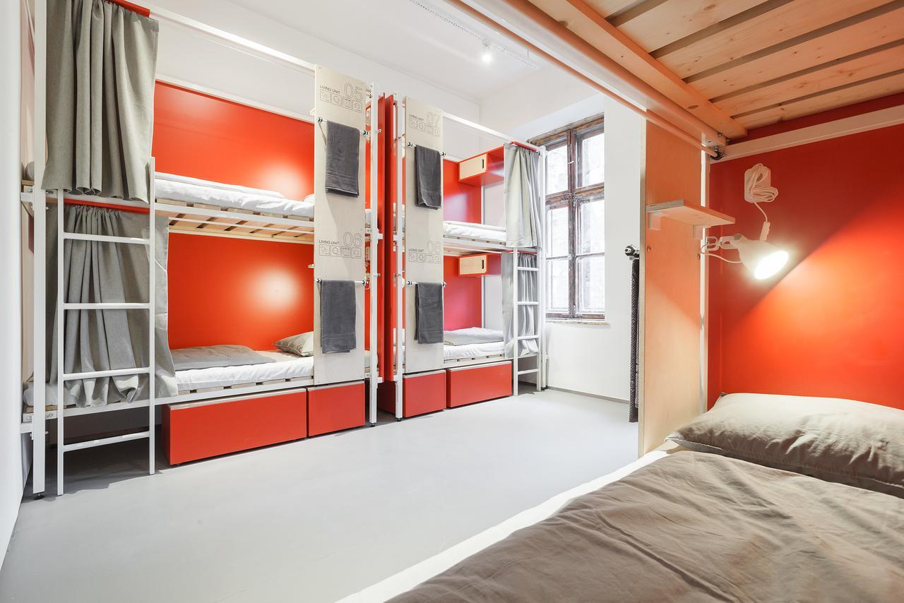 Bed 8-Bed Mixed Dormitory Room