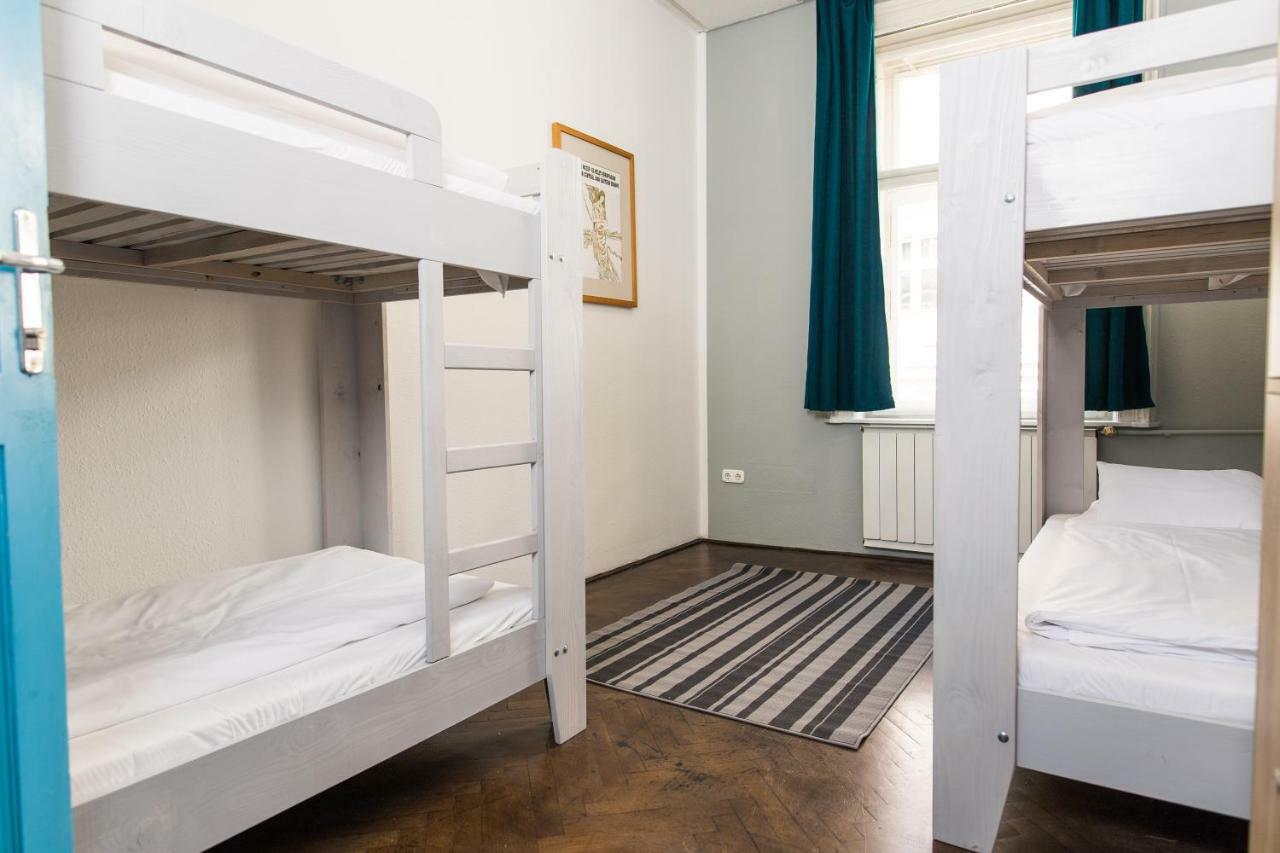 Bed in 4-Bed Mixed Dormitory Room