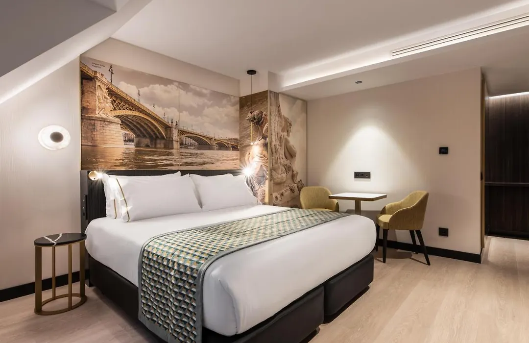 Hôtel Eurostars Ambassador-1