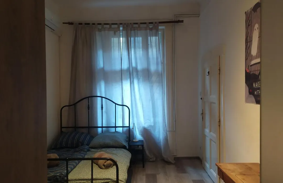Central Rooms-1