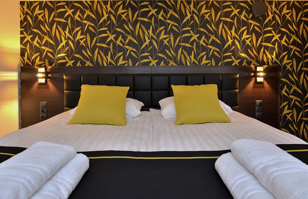 Opera Garden Hotel & Apartments-1