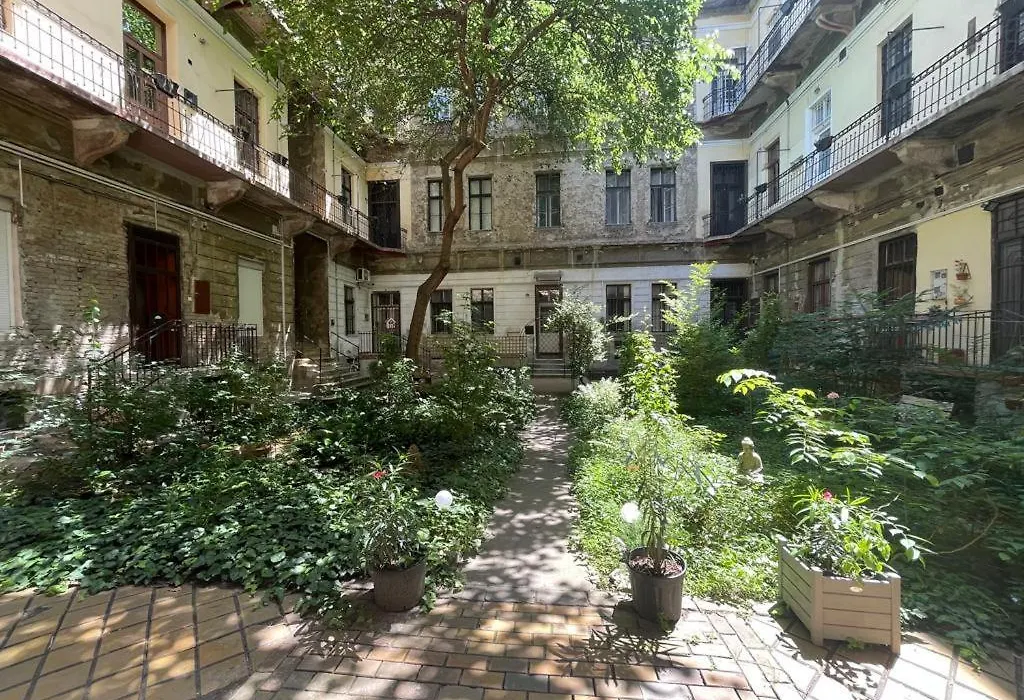Andrassy 91 Apartment-1