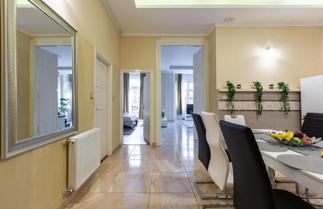 Luxury Downtown Home By Anna-1