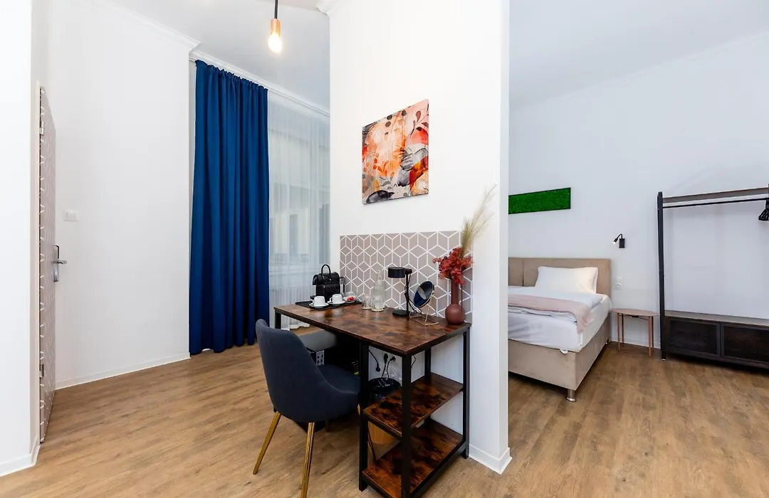 Adagio Downtown Rooms-1