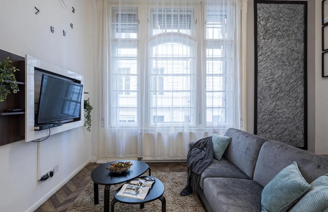 Riverside Suite-1