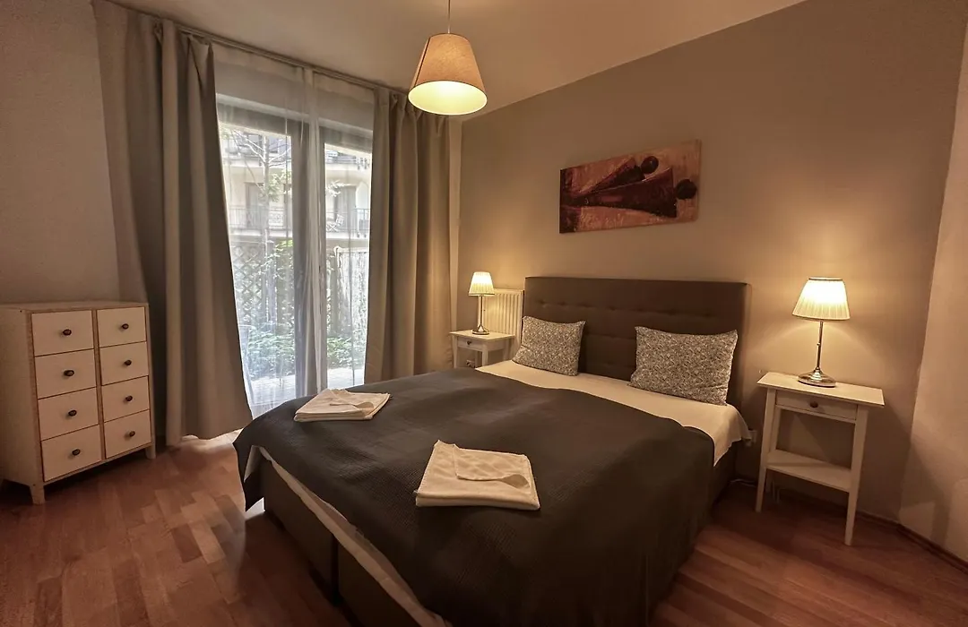King Apartments-1
