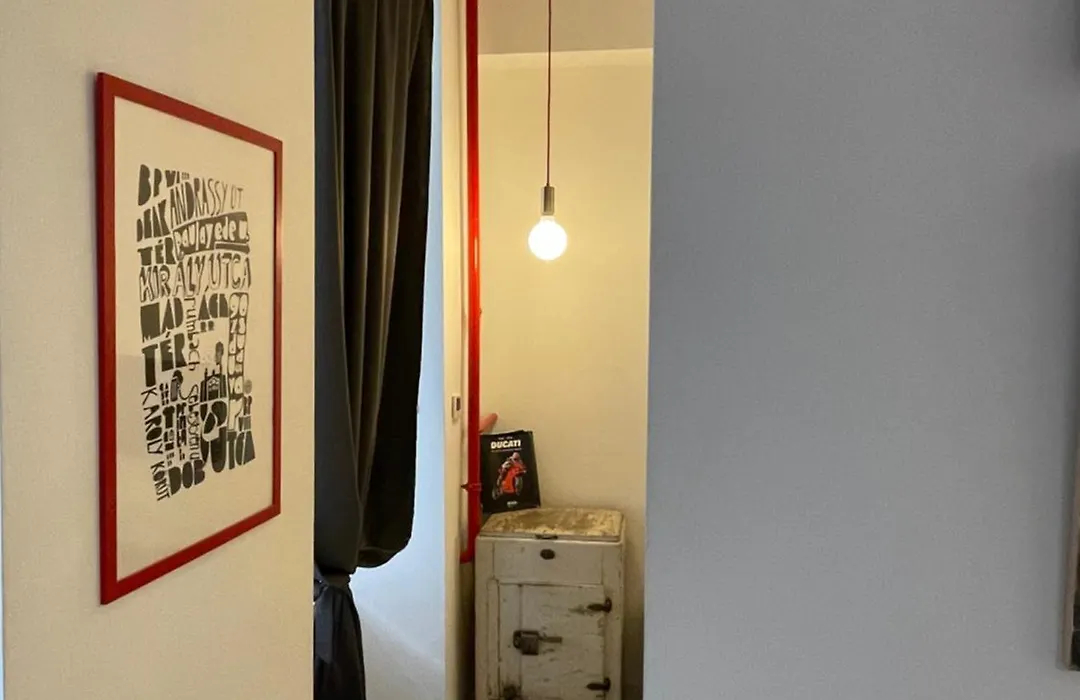 Stylish Studios Apartment In The City Center With Air Conditioning-1