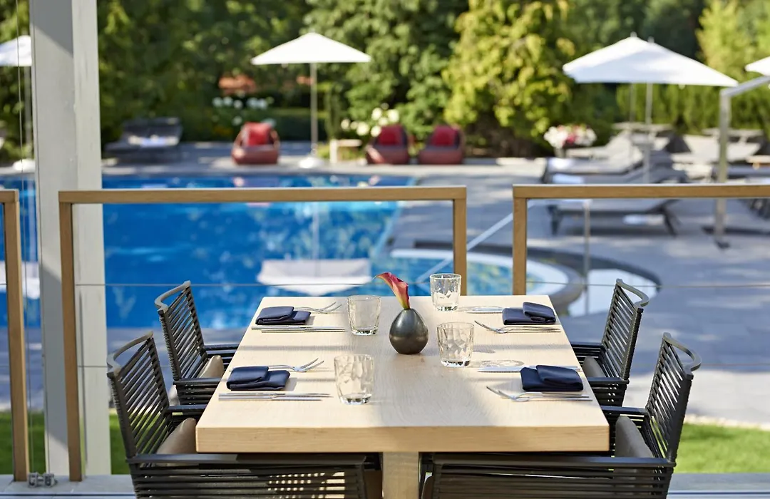 Normafa Hotel & Retreat-1