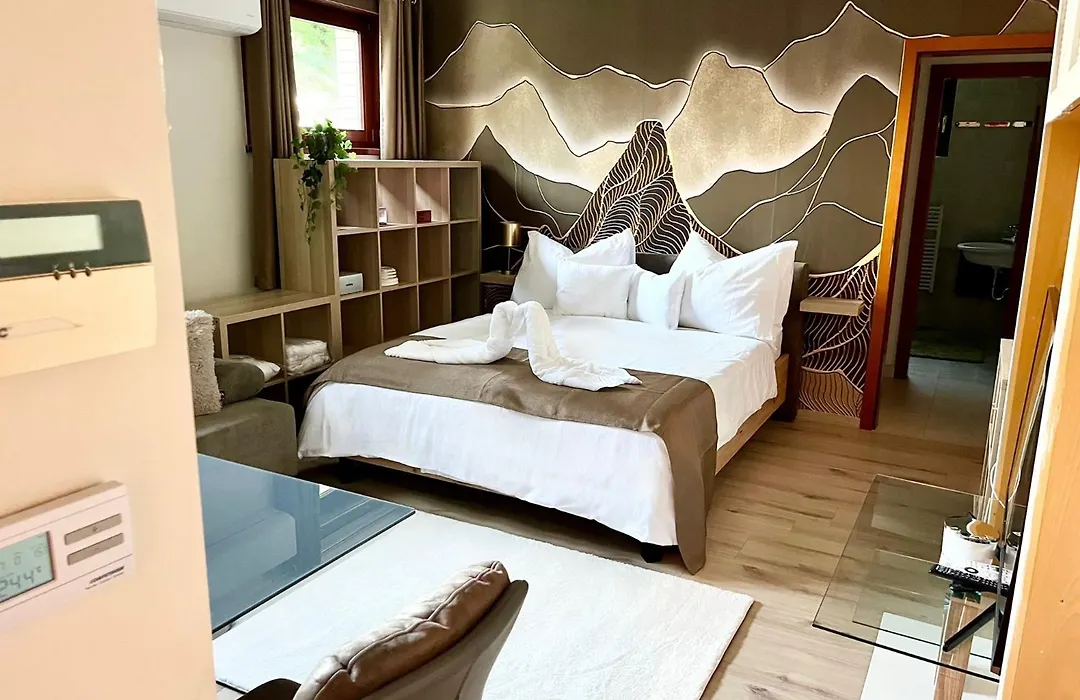 Adyliget Relax Boutique Room-1