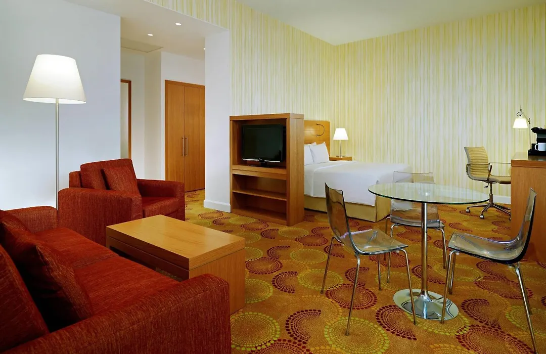 Courtyard By Marriott Budapest City Center-1