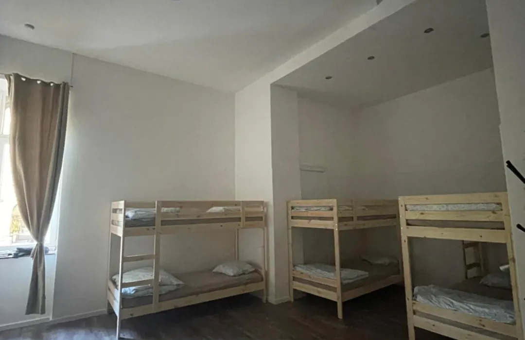 Nomad Rooms & Guesthouse-1