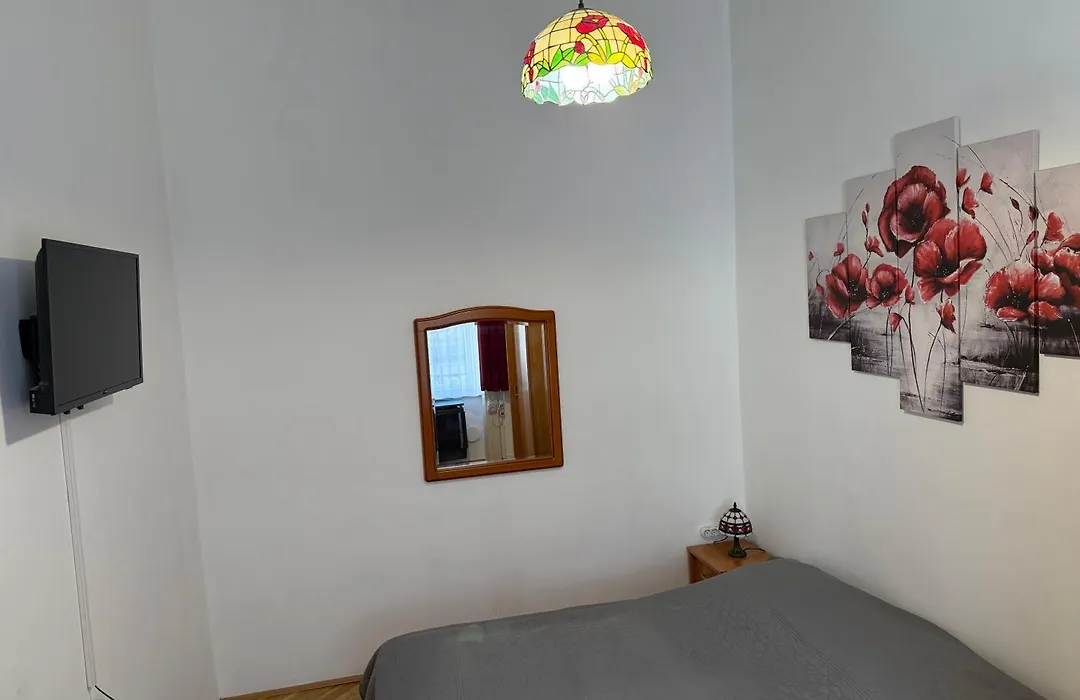 Little Hungary Apartment-1
