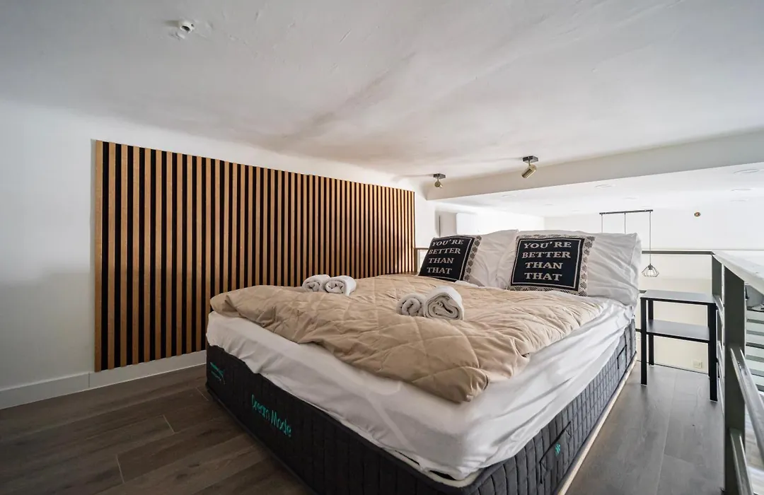 Marton'S Dessewffy Apartments-1