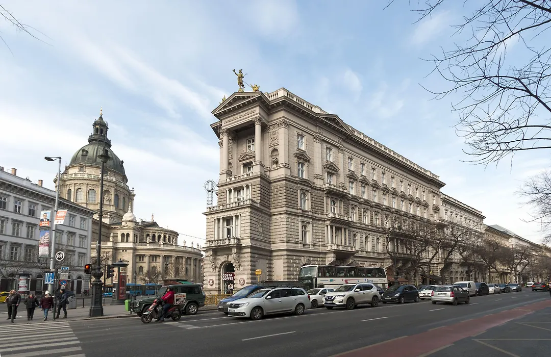 Real Apartments Andrassy-1