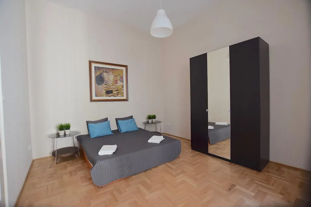 Standard Apartment By Hi5 - Muzeum 5-1