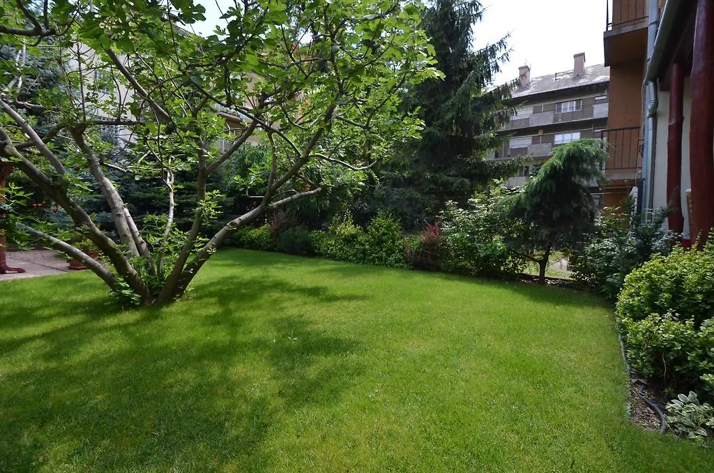 Fig Tree House Budapest-1