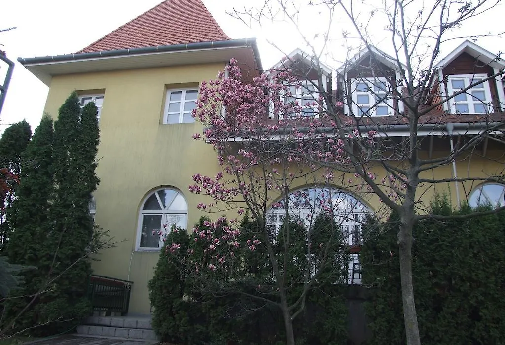 Art Guesthouse-1