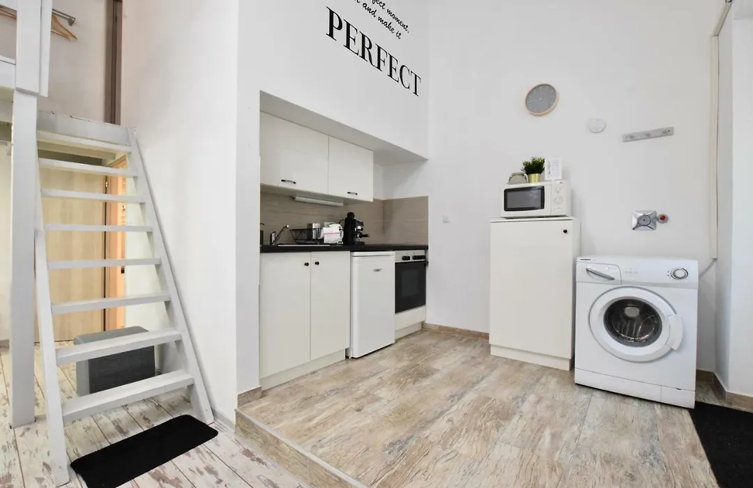 Standard Apartment By Hi5 - Akacfa 59-1