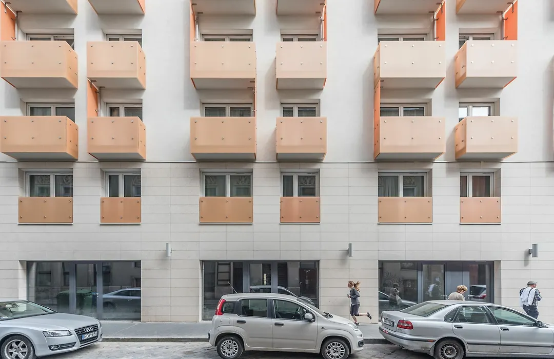 Oasis Apartments At Broadway Residence-1